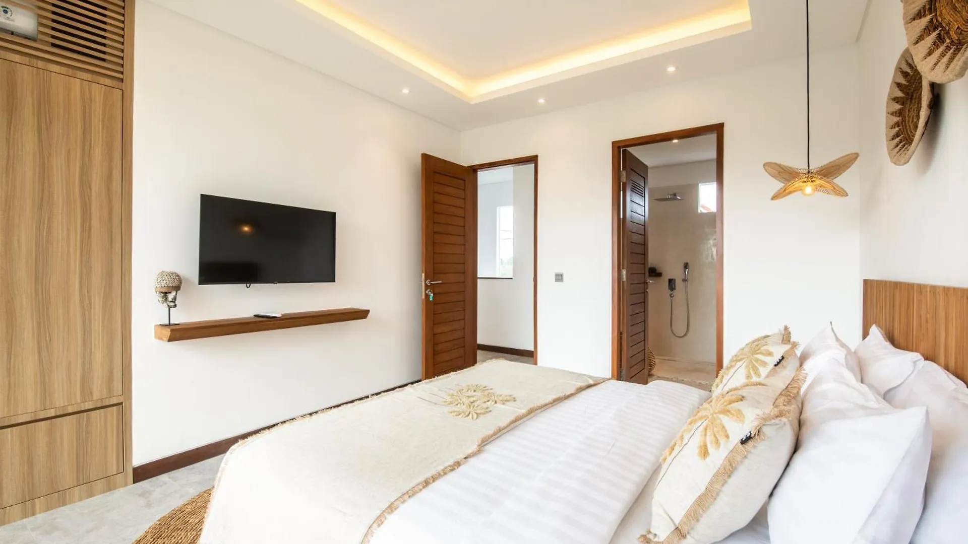 Coastal Elegance 4Br Villa, 400M To Finns, 0*, Canggu (Bali) Indonesia