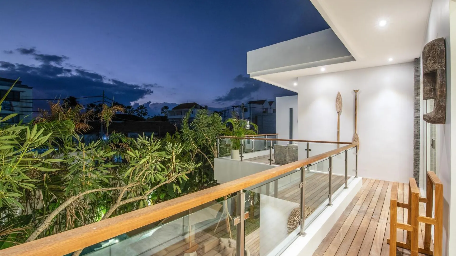 Coastal Elegance 4Br Villa, 400M To Finns, Villa Canggu (Bali)